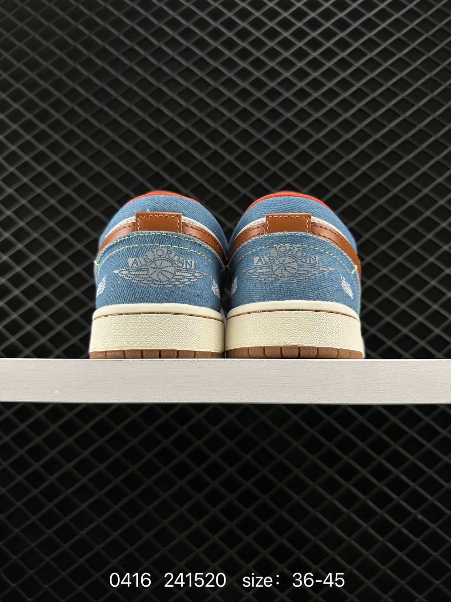 Nike Air Jordan 1 Low SE”Phantom Denim Swoosh“